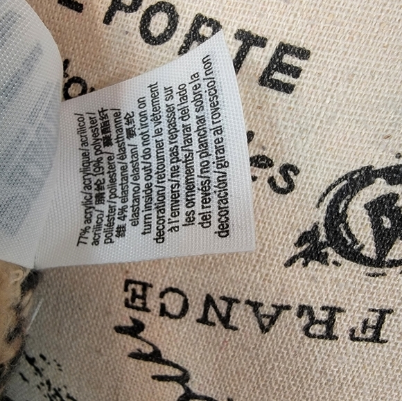 Victoria's Secret Pink XS Sweater V-Back Neck Animal Print Fuzzy - Picture 8 of 9